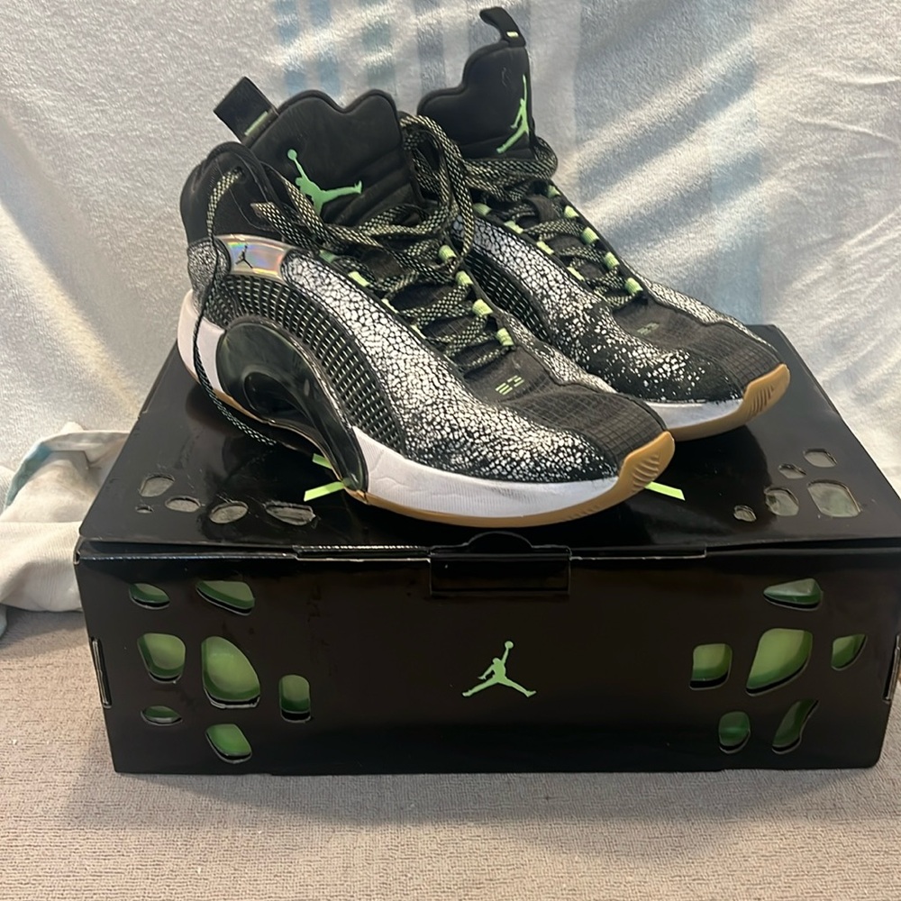 Zion Williamson x Air Jordan 35 “Bayou Boys”